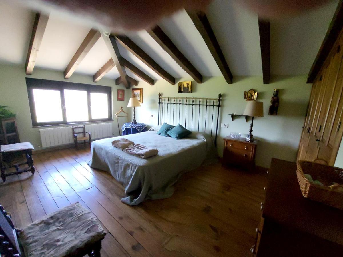 La Cirujana De Gredos Villa San Esteban Del Valle Bagian luar foto